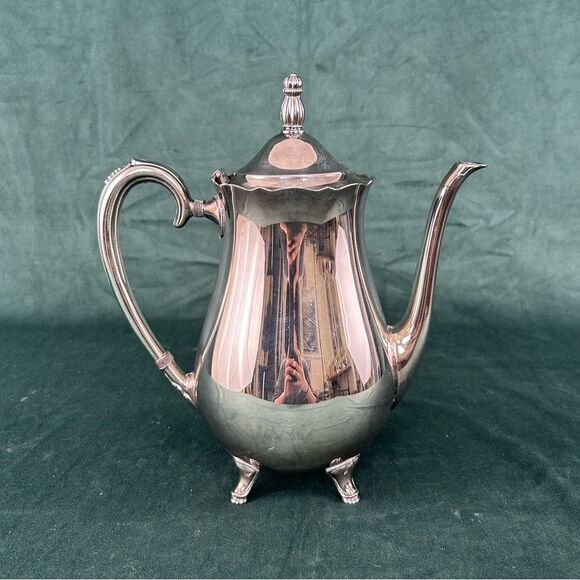Vintage Heirloom Colonial Suit Silver Plated Tall Teapot - Picture 1 of 8